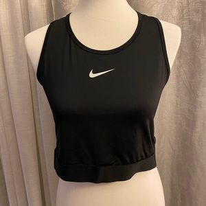 Never Worn NIKE top